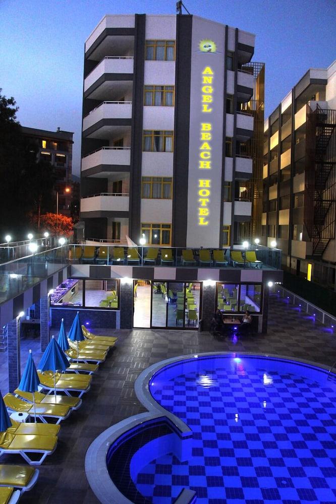 Merlin Beach Park Hotel Tosmur 외부 사진