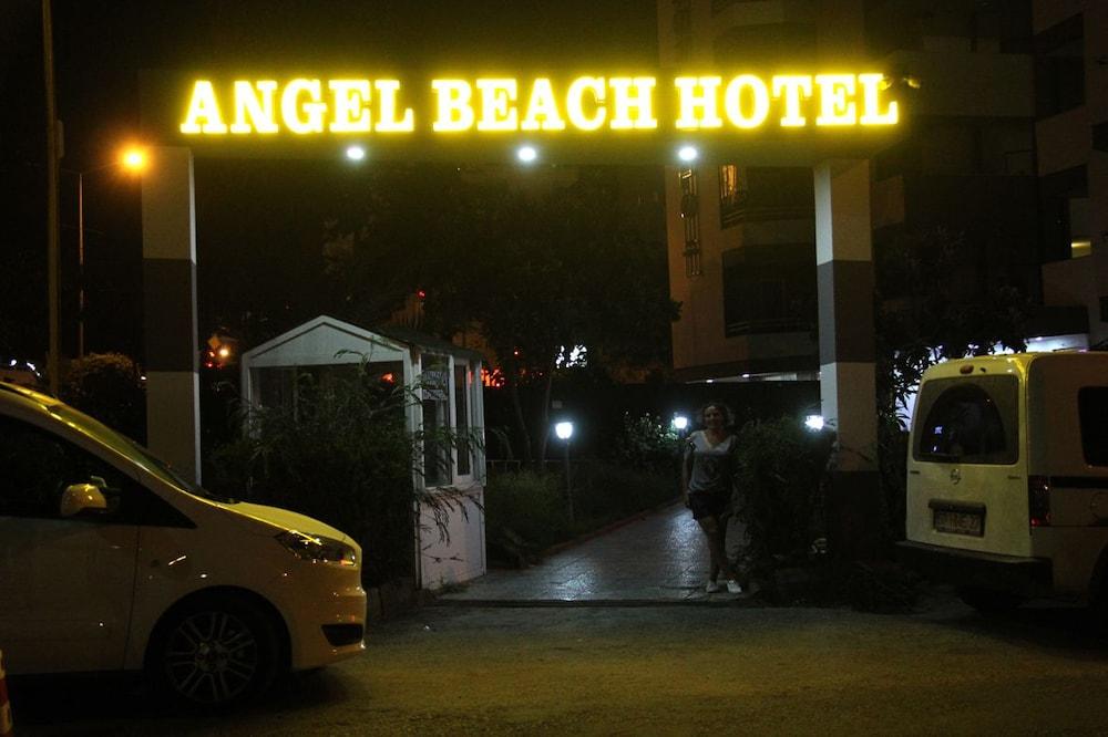 Merlin Beach Park Hotel Tosmur 외부 사진