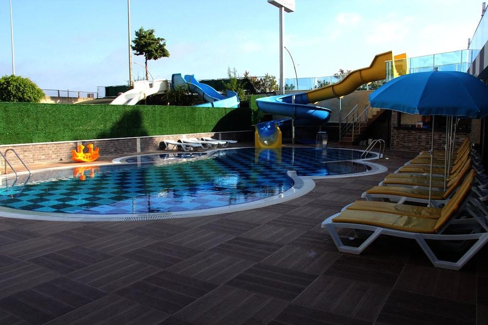 Merlin Beach Park Hotel Tosmur 외부 사진
